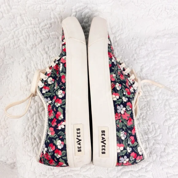 SeaVees® x J.Crew Legend Liberty Poppy Flowers Sneakers Sz 8 - Picture 6 of 8